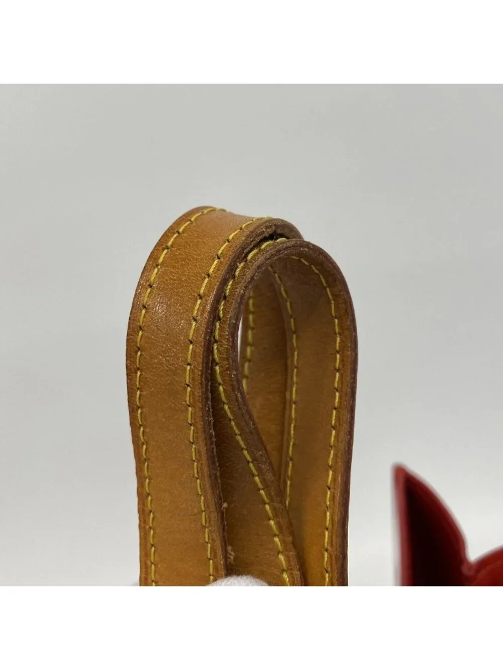 Louis Vuitton Handbag Vernis Reed MM Rouge